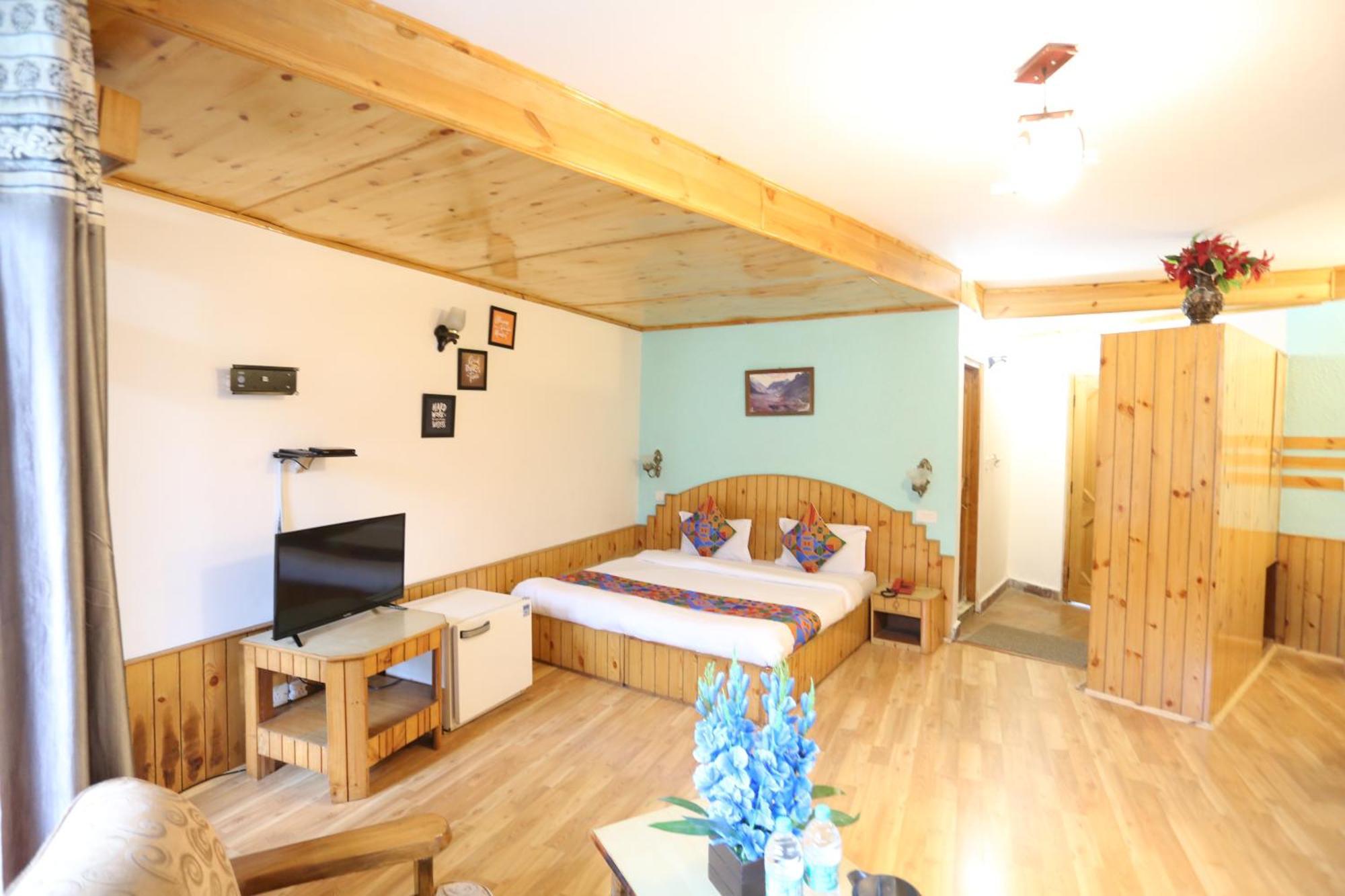 Hotel Surbhi Vashist Exteriör bild