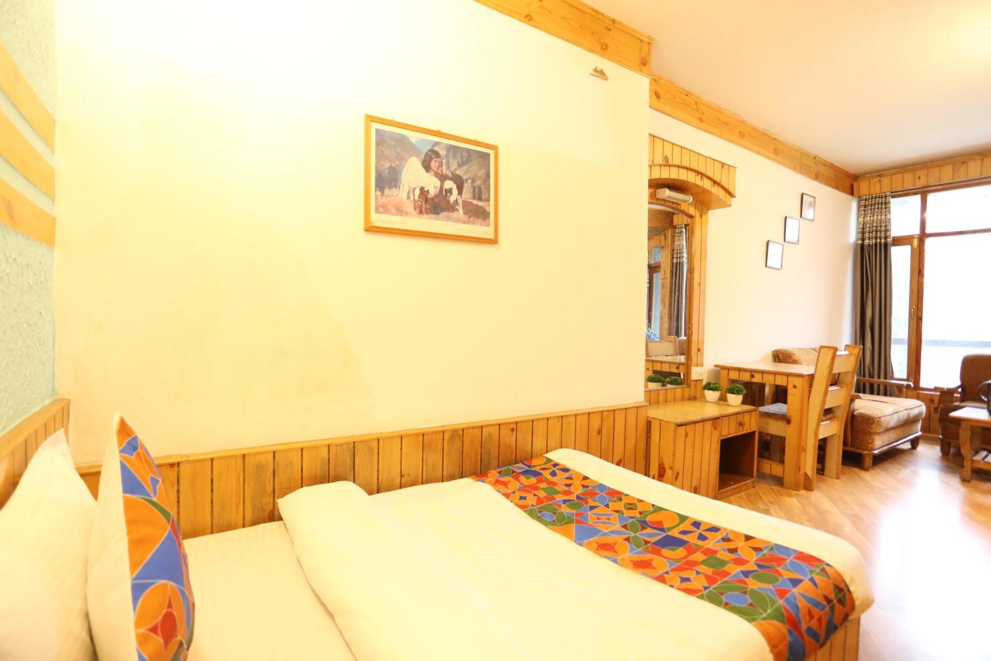 Hotel Surbhi Vashist Exteriör bild