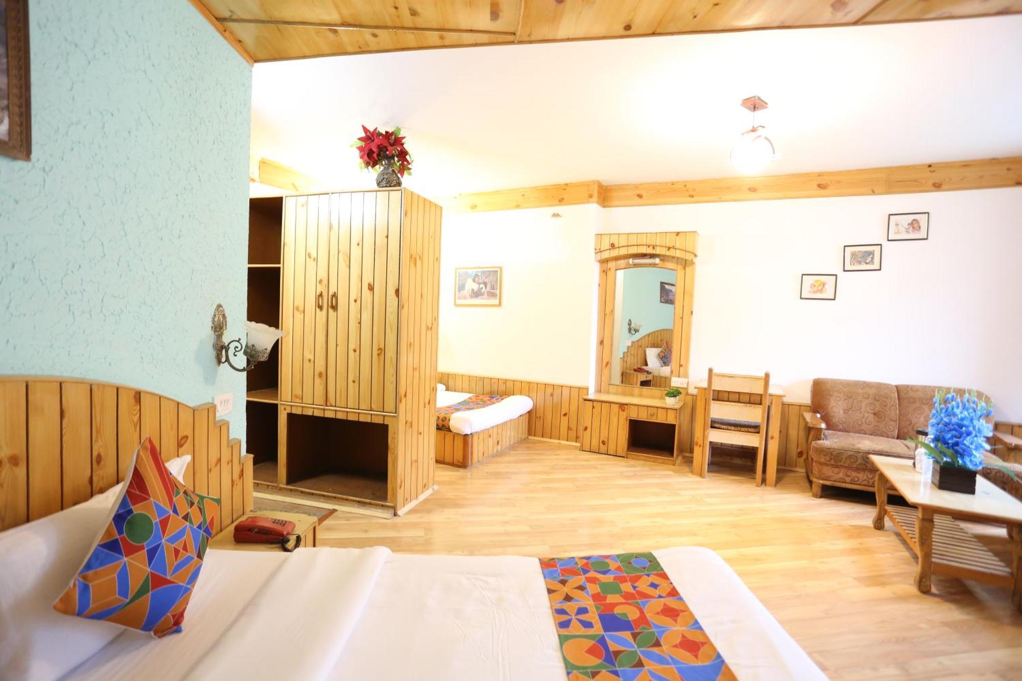 Hotel Surbhi Vashist Exteriör bild